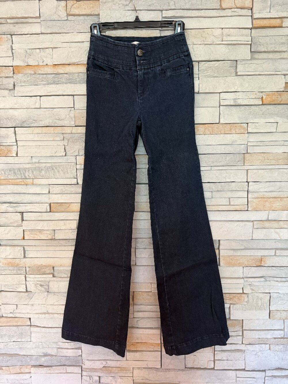 Le Chateau Dark Wash Flare Trousers Jeans Sz 25 Stretch NWOT